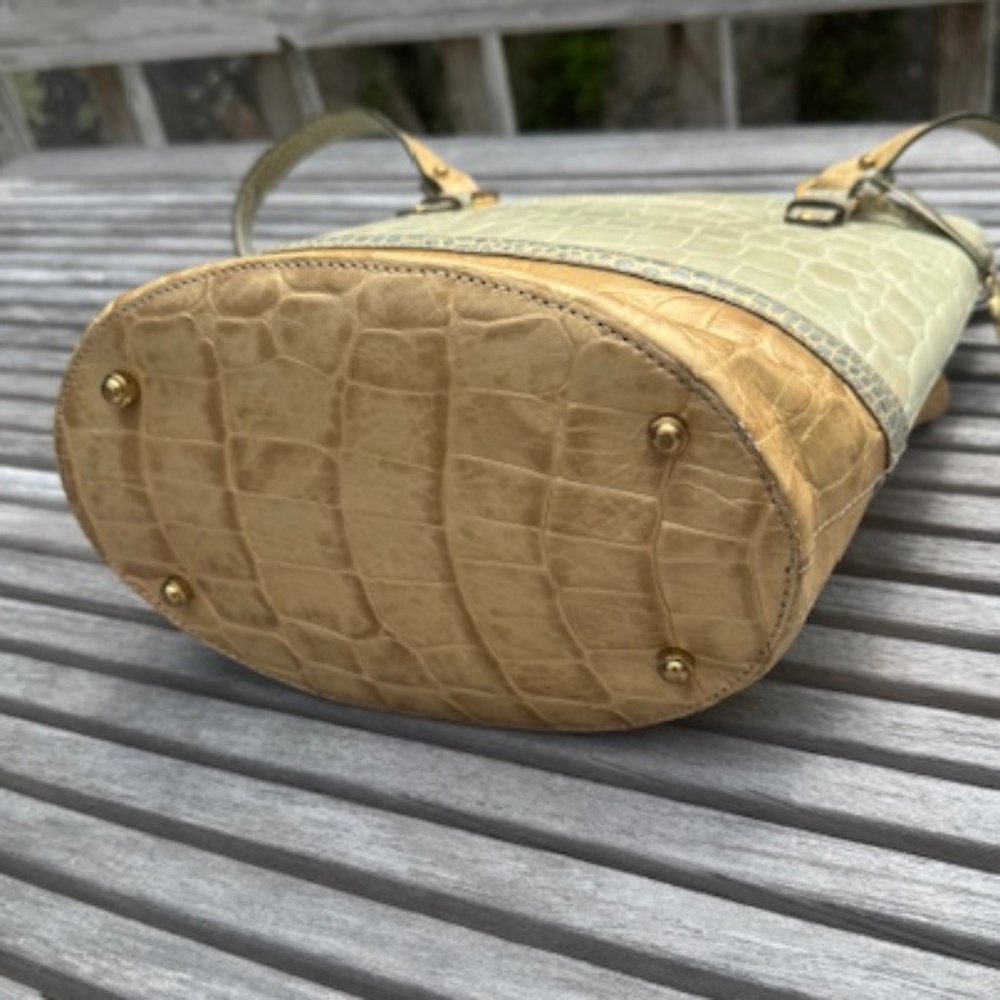 Brahmin Vintage Bucket Bag - Picture 7 of 11